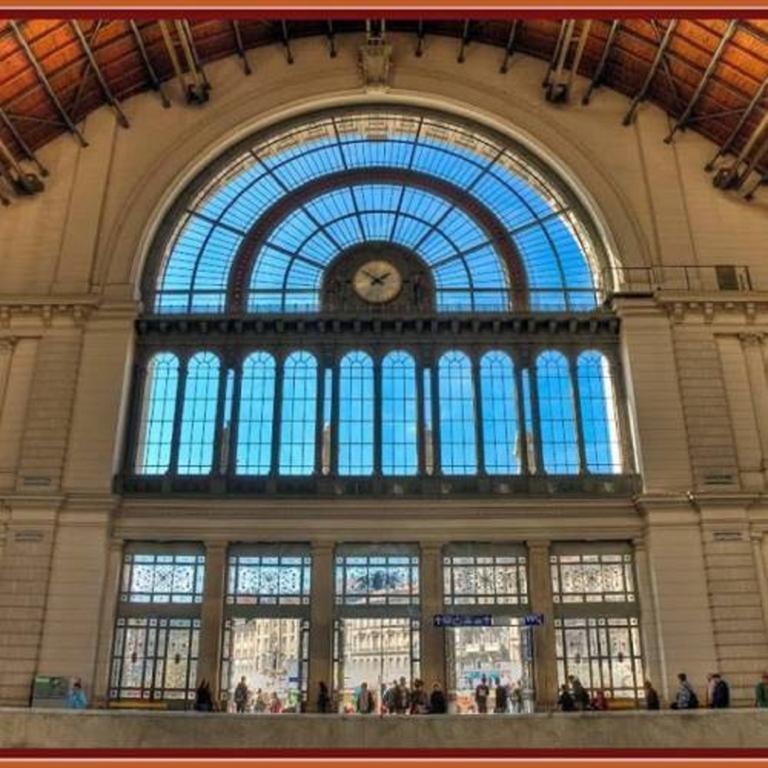 Art Orangehouse Budapest Rom bilde